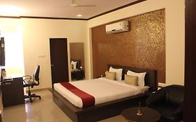 Hotel Savi Regency Jaipur